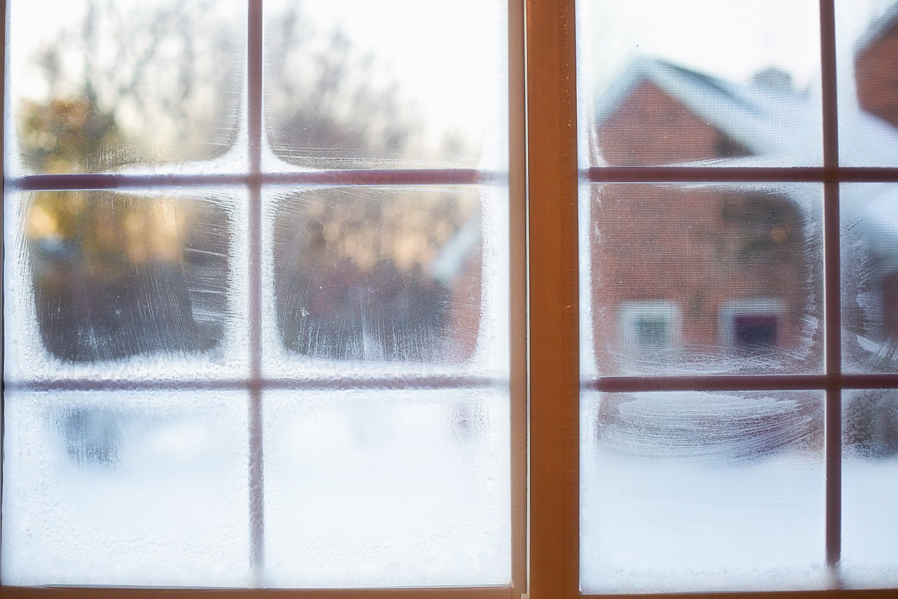 5 Money Saving Ways to Get Your Home Ready for the Cold!